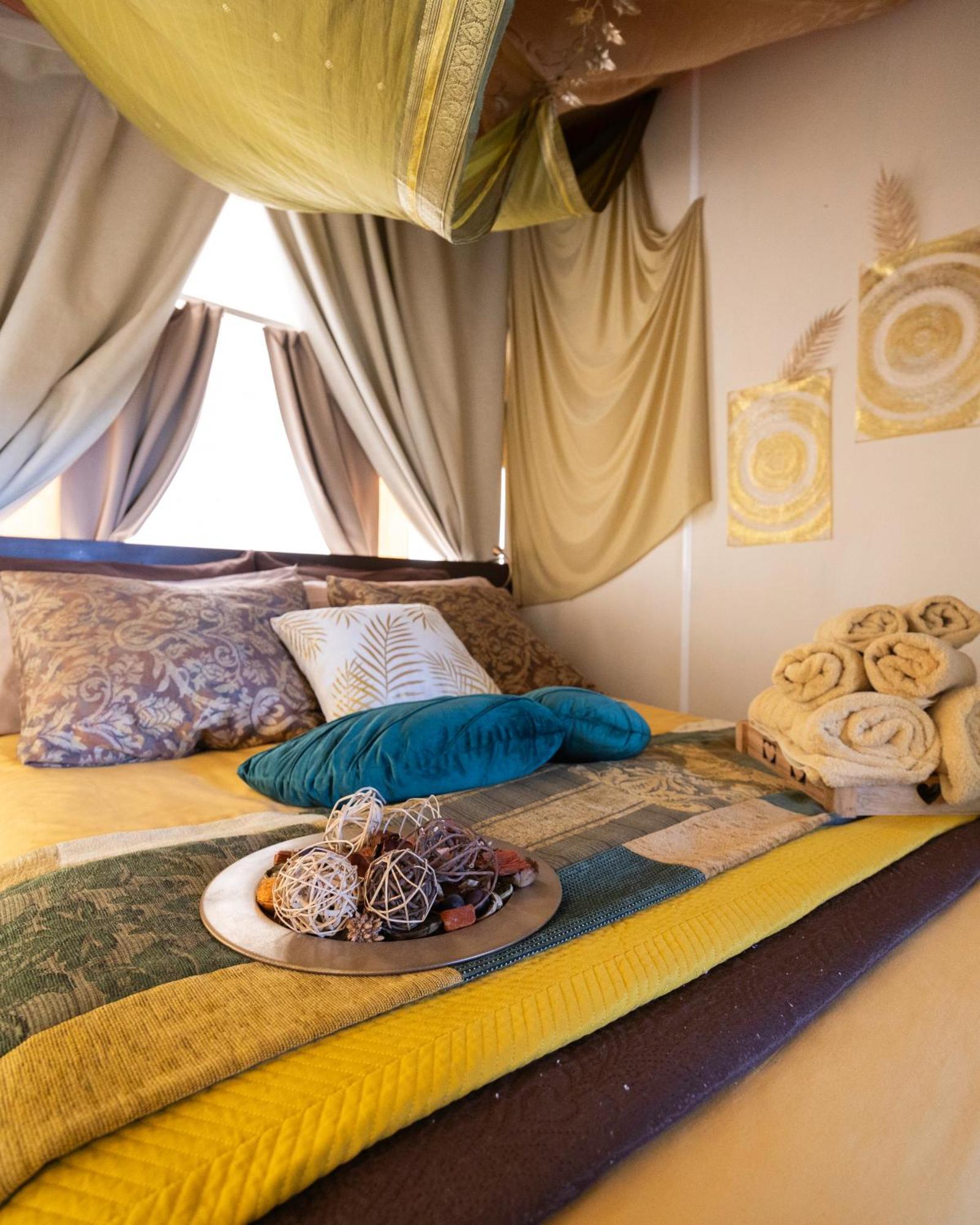 Ciriga Sicily Glamping Resort Santa Maria Del Focallo Exterior photo