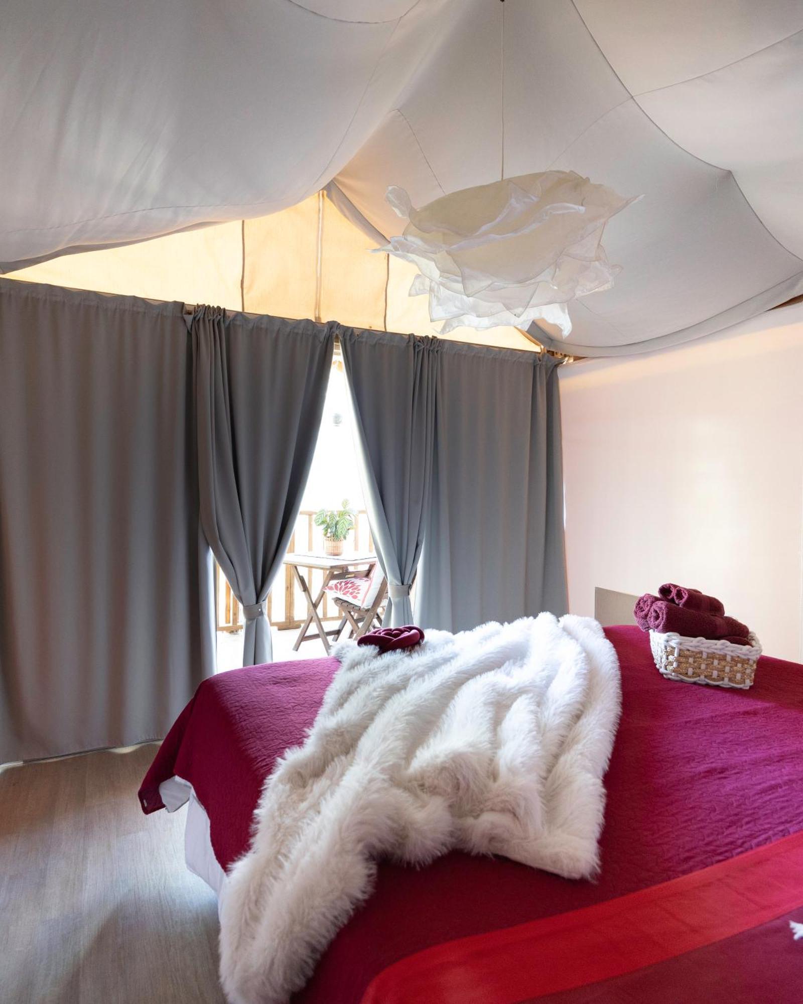 Ciriga Sicily Glamping Resort Santa Maria Del Focallo Exterior photo